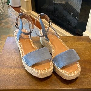 Kelly & Katie Platform Sandals